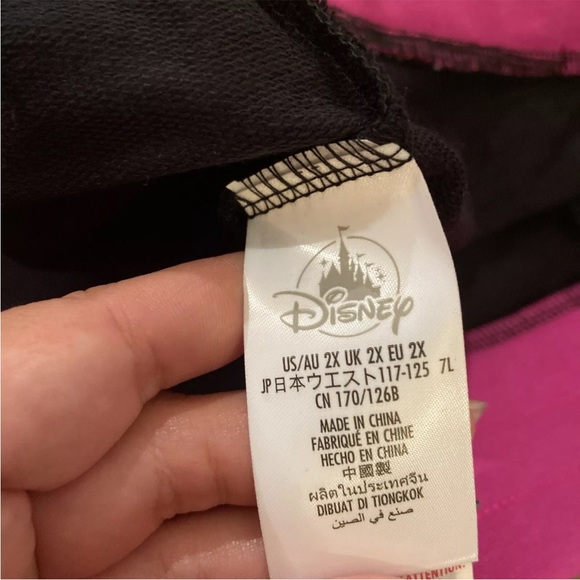 Disney Parks 50th Anniversary Main Street Electrical Parade Shorts Sz 2X - Picture 6 of 6